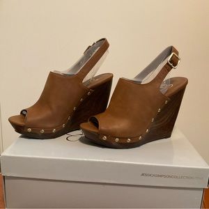 NWT Wooden wedge Jessica Simpson